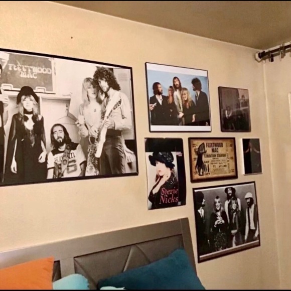 FOO FIGHTERS-TAYLOR HAWKINS SIGNED 8X10 FRAMED PHOTO - Picture 2 of 4